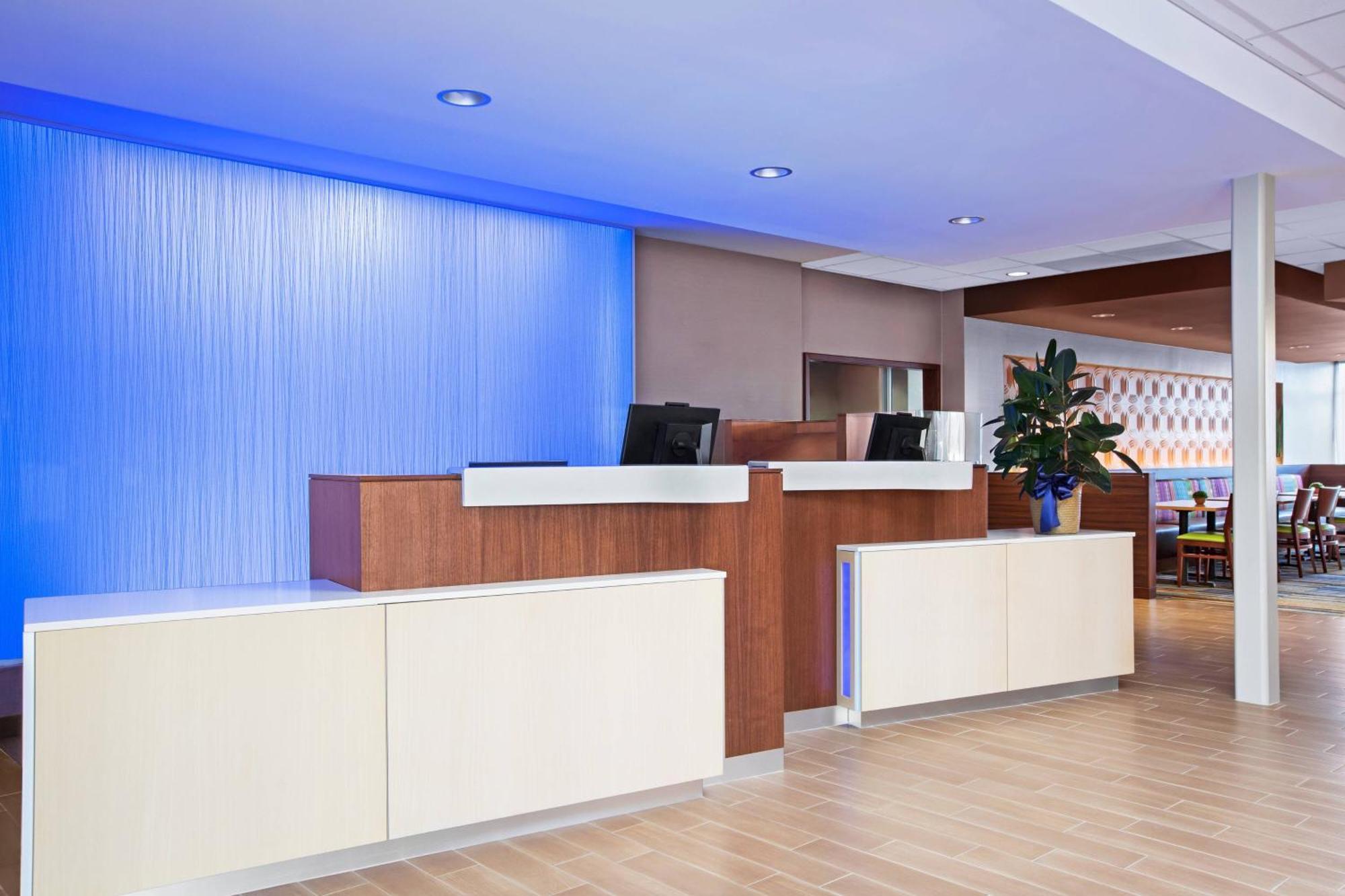 Fairfield Inn & Suites By Marriott Поплар Блъф Екстериор снимка