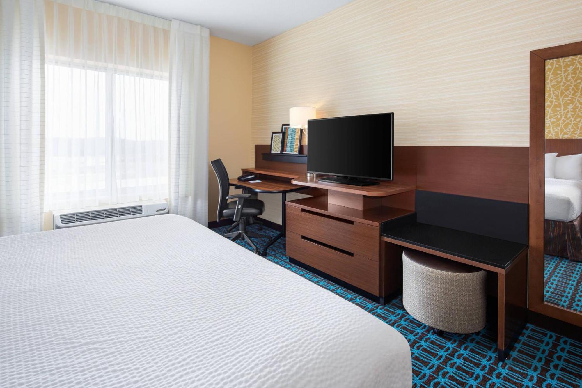 Fairfield Inn & Suites By Marriott Поплар Блъф Екстериор снимка